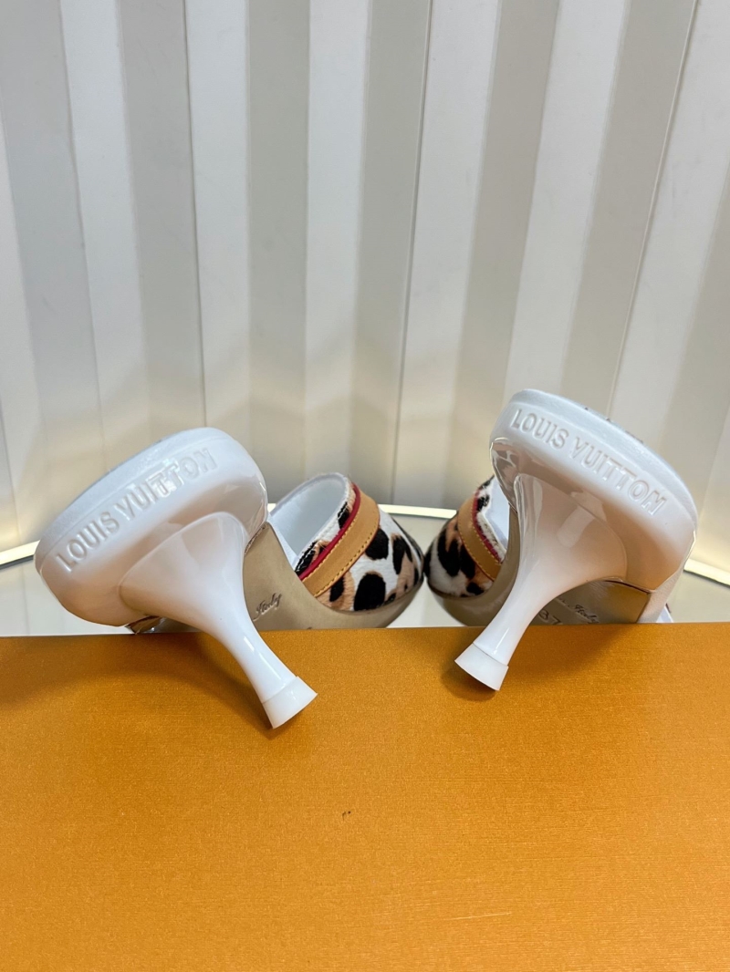 l0vis Vvtt0n heeled shoes